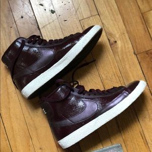 Nike Blazers sneakers burgundy limited edition